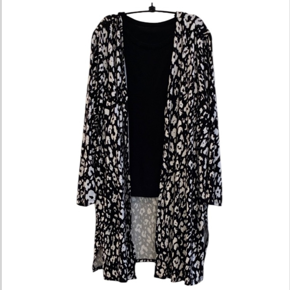 Jessica London beautiful black print long open sweater size 26 like NEW